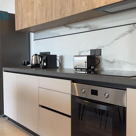 Apartment 201 Lux Tower206 Lakatamia