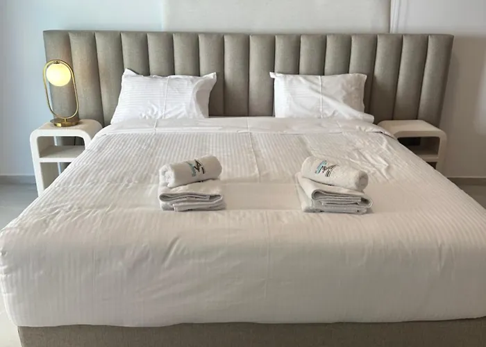 201 Lux Tower206 Daire Lakatamia